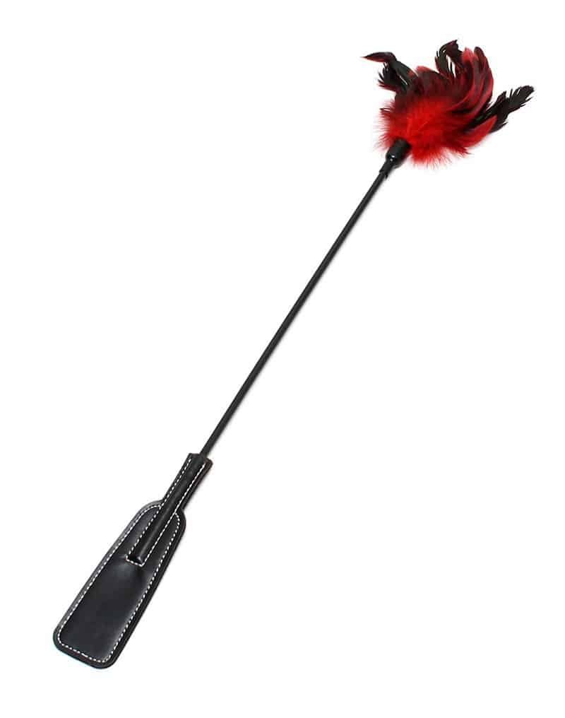 Rimba - Double Pleasure Whip - Ridepisk og kilefjær i en Rimba - Double Pleasure Whip - Ridepisk og kilefjær i en