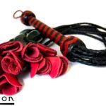 Avalon - THORN - Roseflogger med sort og rødt håndtak