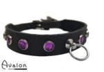 Avalon - DEVOTION - Collar med lilla runde Stener og O-ring